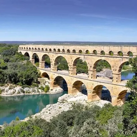 Aux Portes De L'ardeche Et Des Cevennes * Allegre Les Fumades