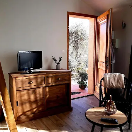 Aux Portes De L'ardeche Et Des Cevennes